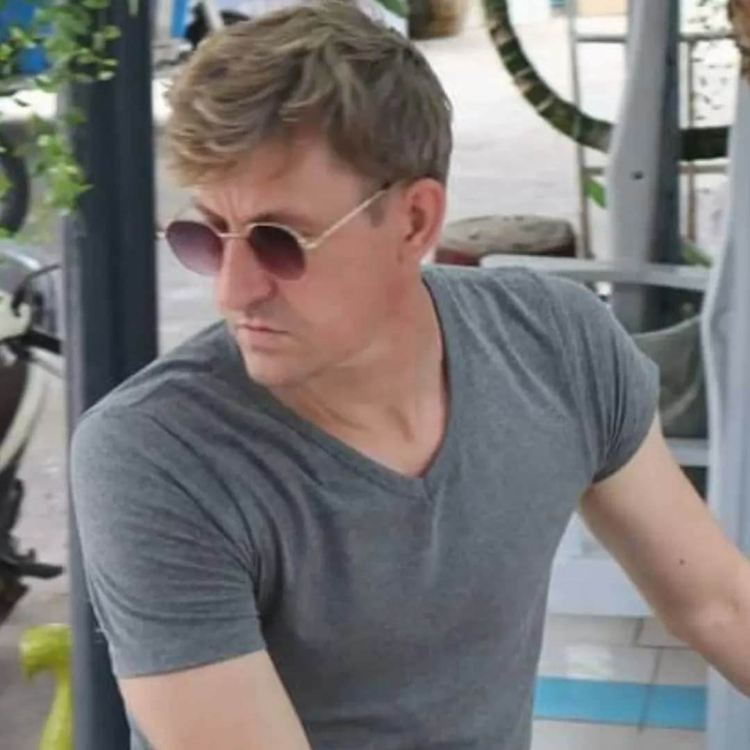 Artwork for ChristianDL