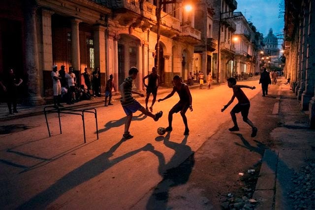 Steve McCurry, Havana, Cuba - MEMO Grandi Magazzini Culturali