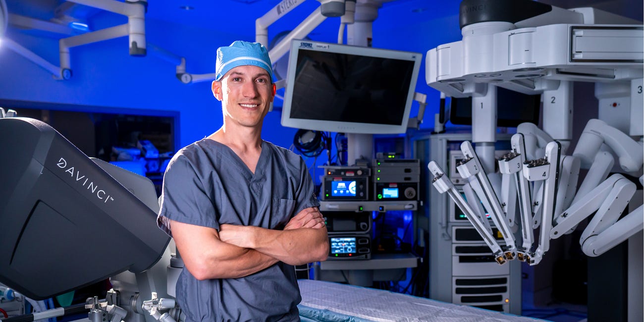 Lakewood Ranch Medical Center Expands Robotic Surgery Program with Addition of da Vinci 5 Surgical System