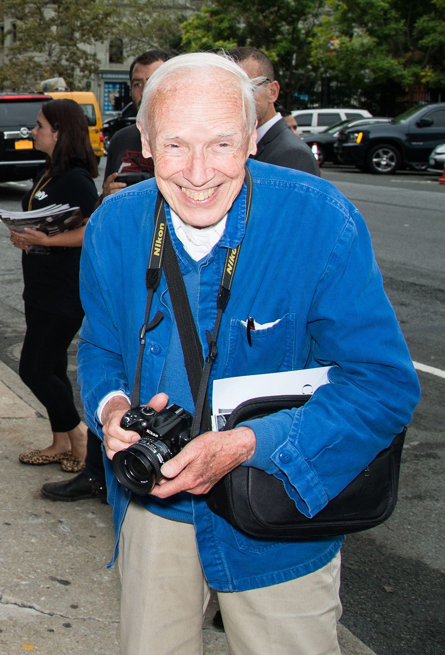 Bill Cunningham, The Godfather of Street Style Photography, Is Dead at 87 |  GQ
