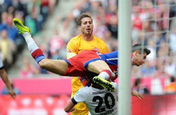 robert lewandowski takes out frankfurt for bundesliga 2015 robert lewandowski takes out frankfurt for bundesliga 2015