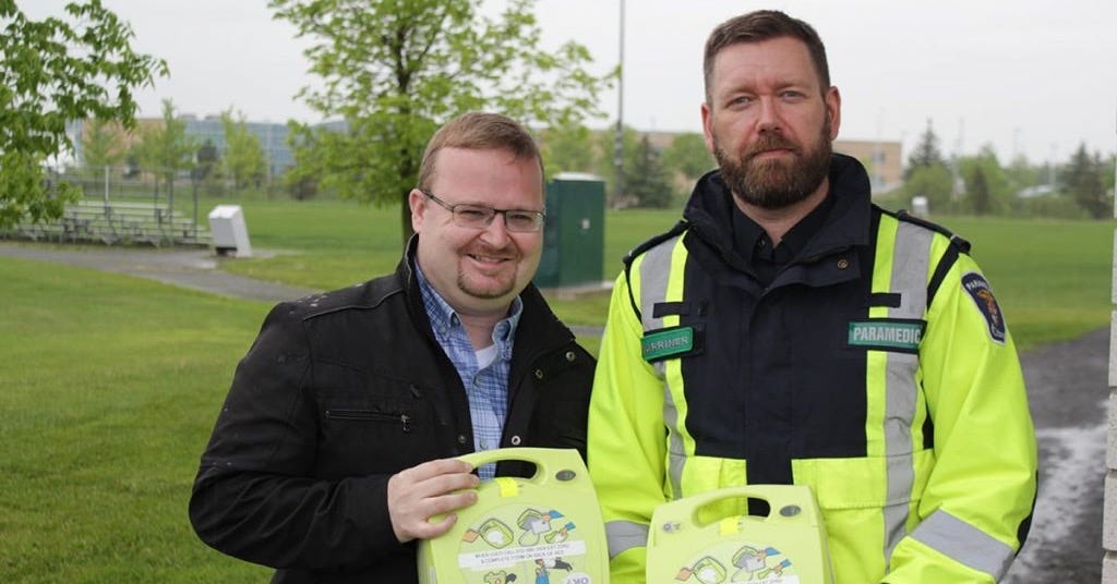 Blais secures defibrillator