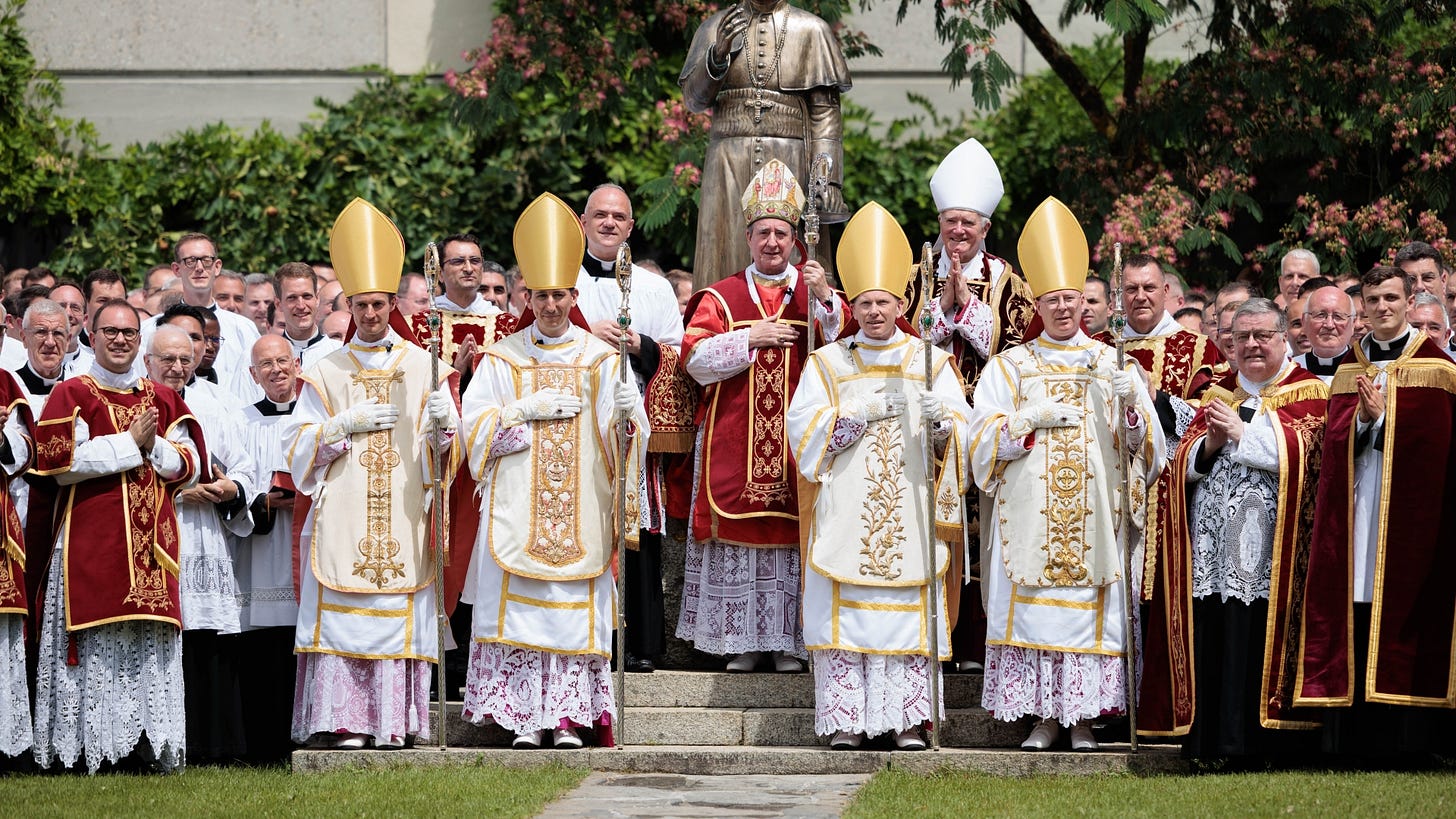 General House Statement Following the Episcopal Consecrations | FSSPX News