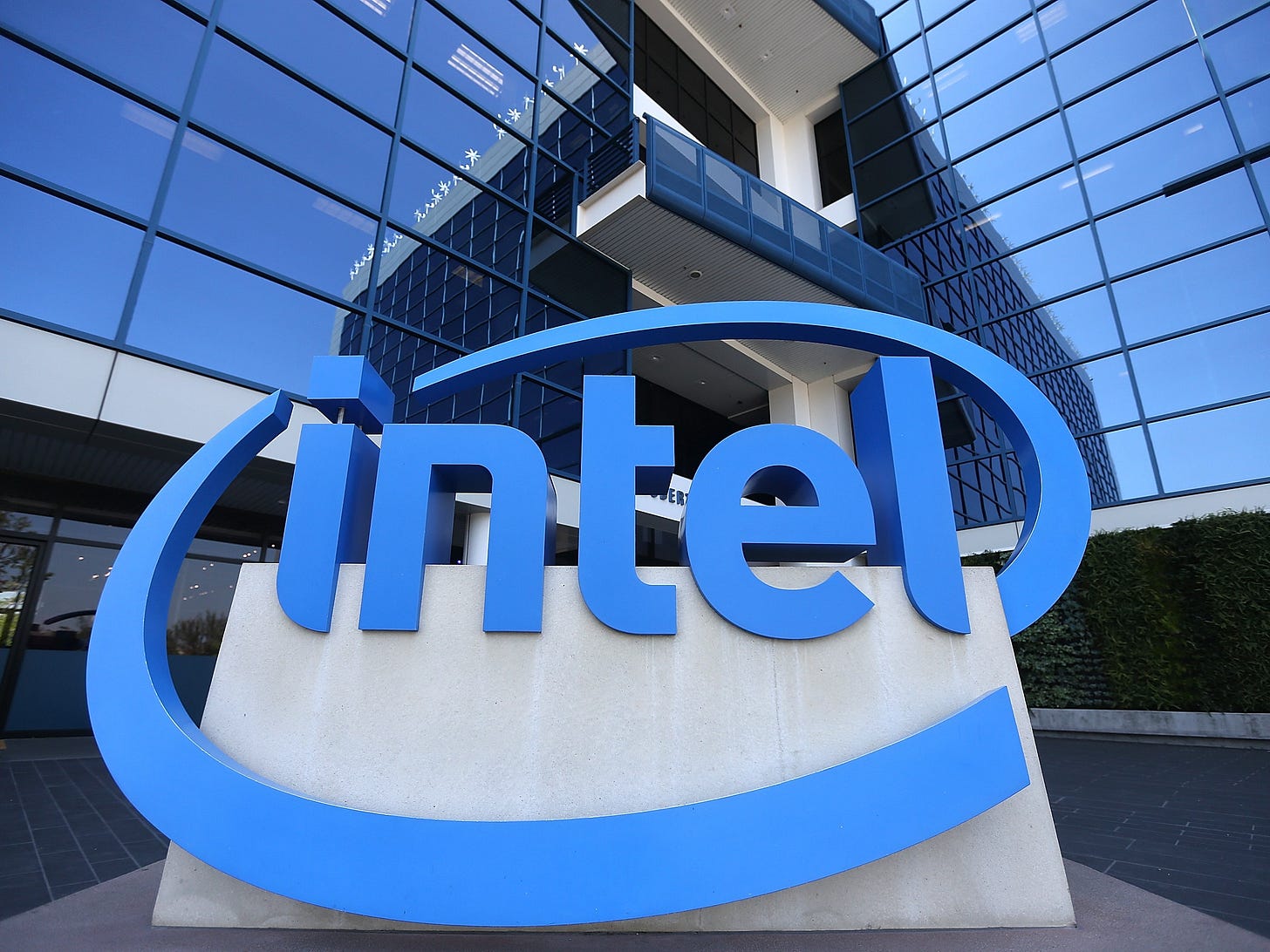 TSMC Vs Intel: Only 1 Can Win (NYSE:TSM) | Seeking Alpha TSMC Vs Intel: Only 1 Can Win (NYSE:TSM) | Seeking Alpha