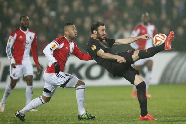 Torosidis scores for roma draw serie a soccer 2015 Torosidis scores for roma draw serie a soccer 2015