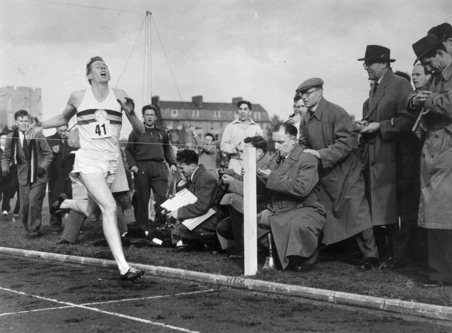 Roger Bannister: The history of the sub 4-minute mile