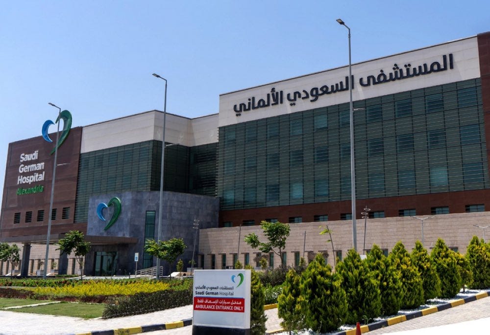 تفاصيل جديدة بشأن قضية السعودي الألماني: • بدأت القضية بعد تحفظ محاسبي  سجّله مراجع خارجي على القوائم المالية الأولية للشركة في عام 2021. • التحفظ  المحاسبي تعلّق بإيرادات جرى تسجيلها ضمن القوائم