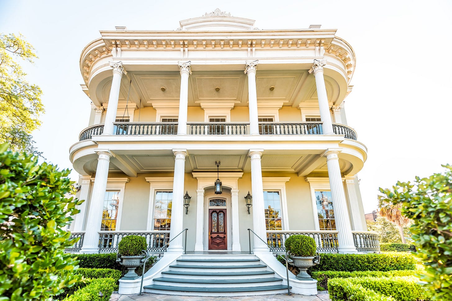 New Orleans Bus Tours: Garden District- Blog