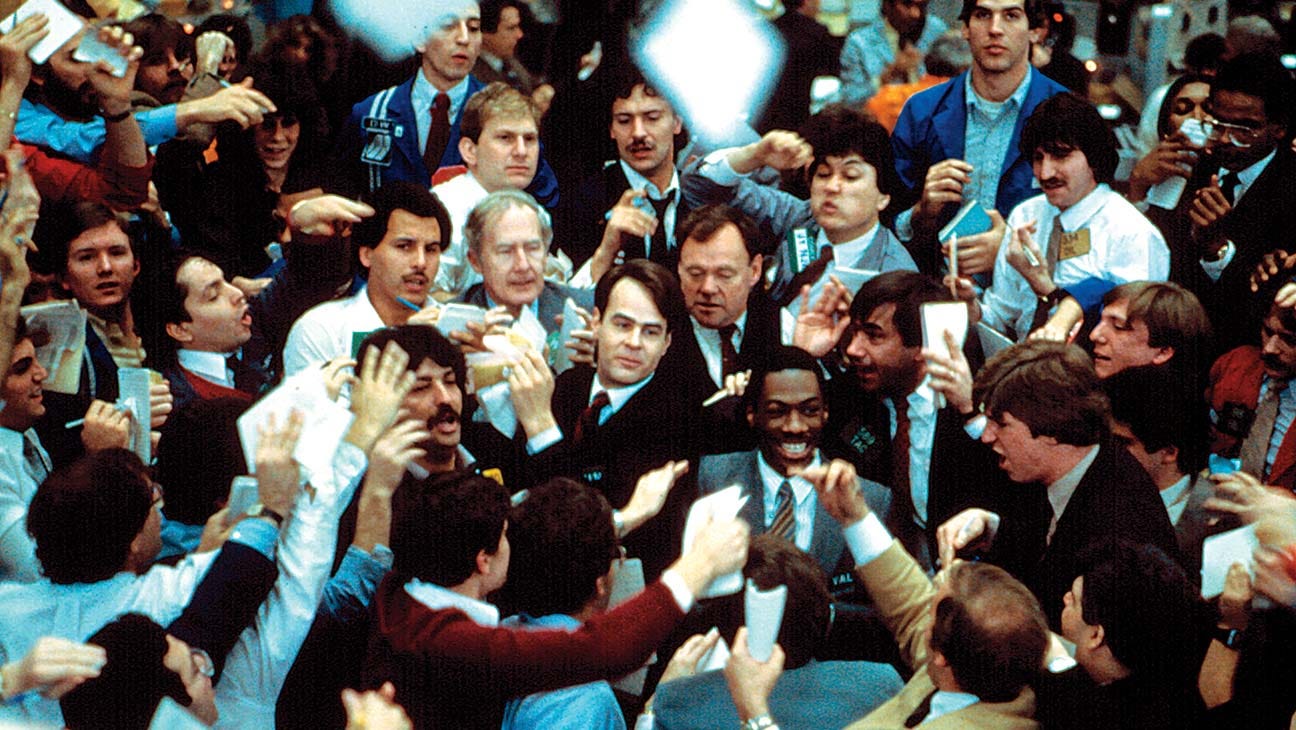 Hollywood Flashback: 'Trading Places' Spoofed Wealth But Made a Killing in  1983