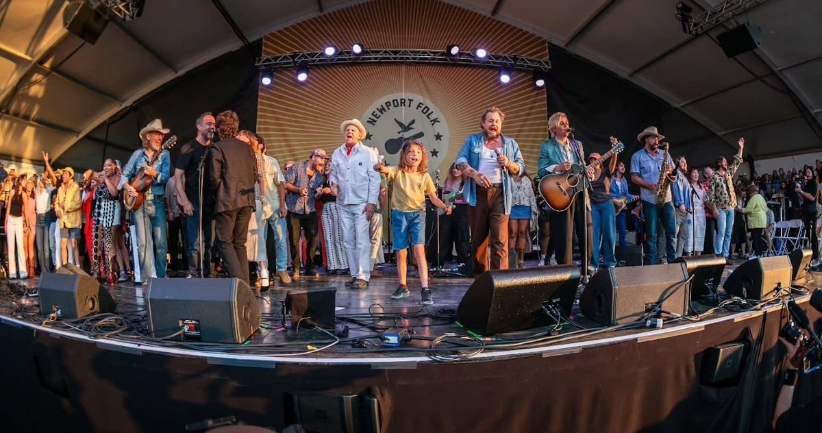 Dave Matthews, Mavis Staples, Joan Baez & More Join Nathaniel Rateliff At Newport  Folk Festival
