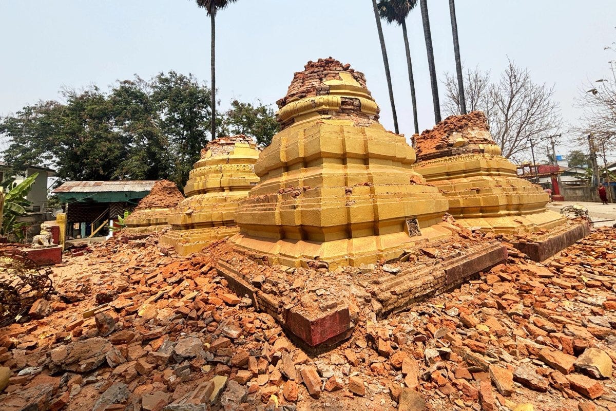 Damaged pagodas in Nay Pyi Taw, Myanmar after the earthquake

Photo: Associated Press / Alamy Stock Photo