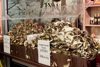 Truffles -- funghi porcini also sold at Fair, 350 dpi Truffles -- funghi porcini also sold at Fair, 350 dpi