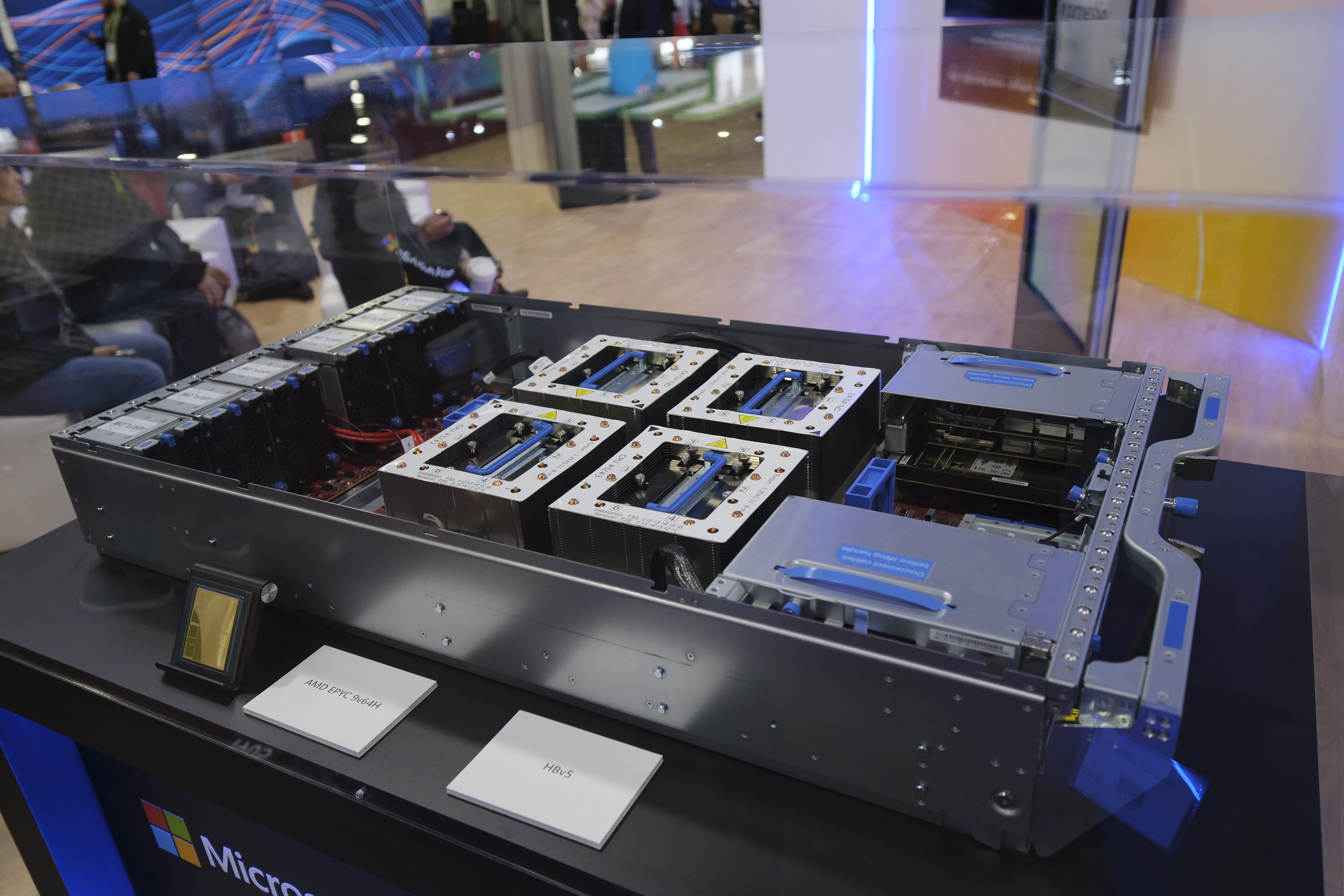 AMD EPYC 7302 クリエイター用PC カスタムベース AMD EPYC 7302 クリエイター用PC カスタムベース