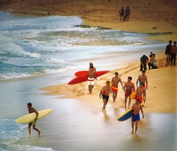 Six young women with their surfboards on a Southern California beach, circa late 1920s/early 1930s. Six young women with their surfboards on a Southern California beach, circa late 1920s/early 1930s.