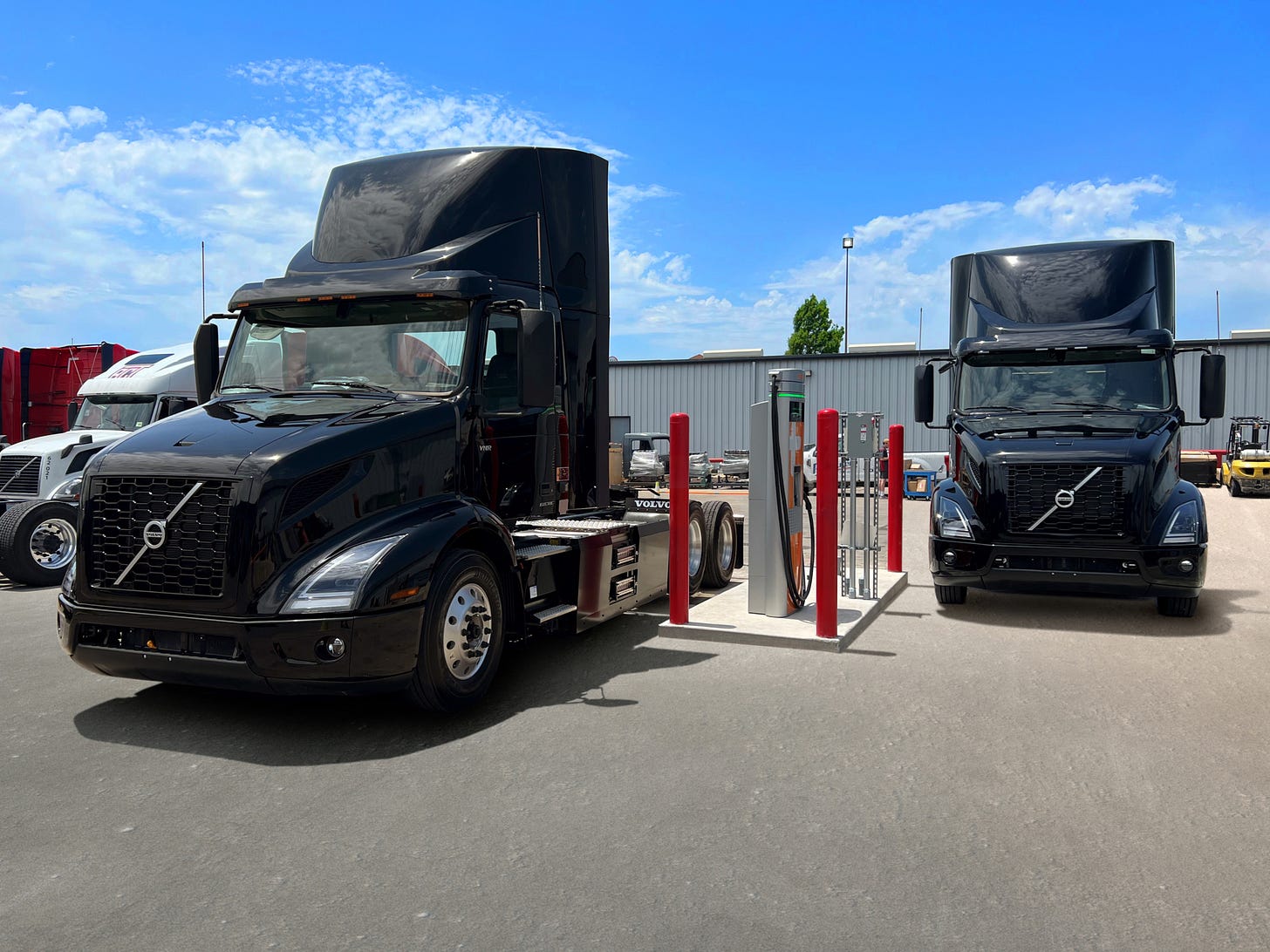 Volvo VNR Electric