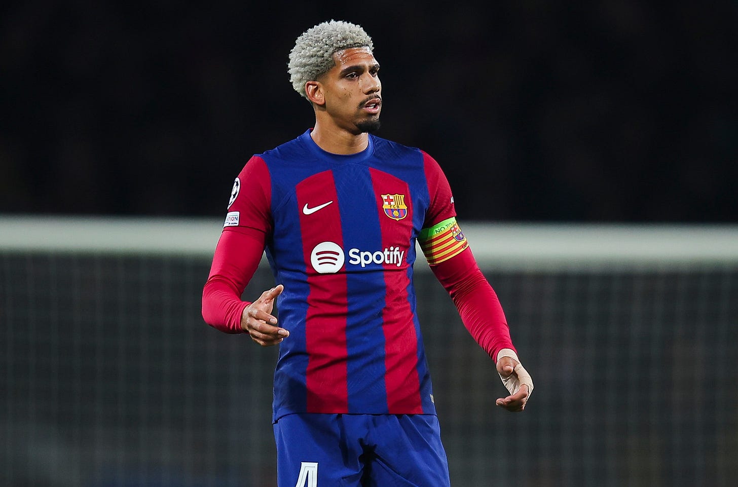 Ronald Araujo makes honest admission: I don't like playing at right-back |  Barca Blaugranes