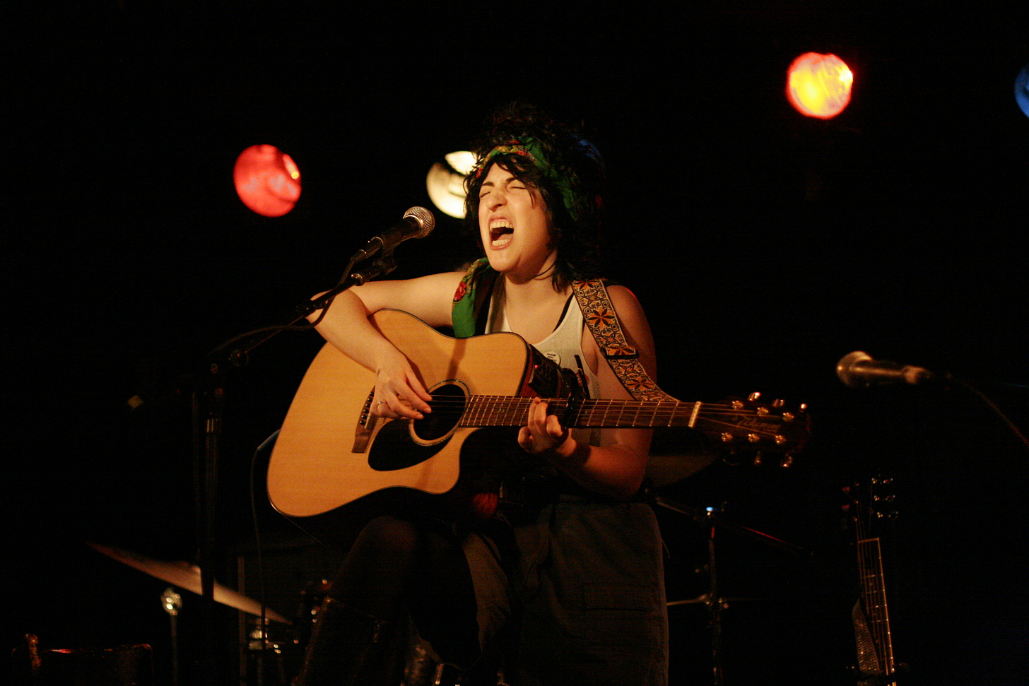 comedian mindy raf performing as leibya rogers