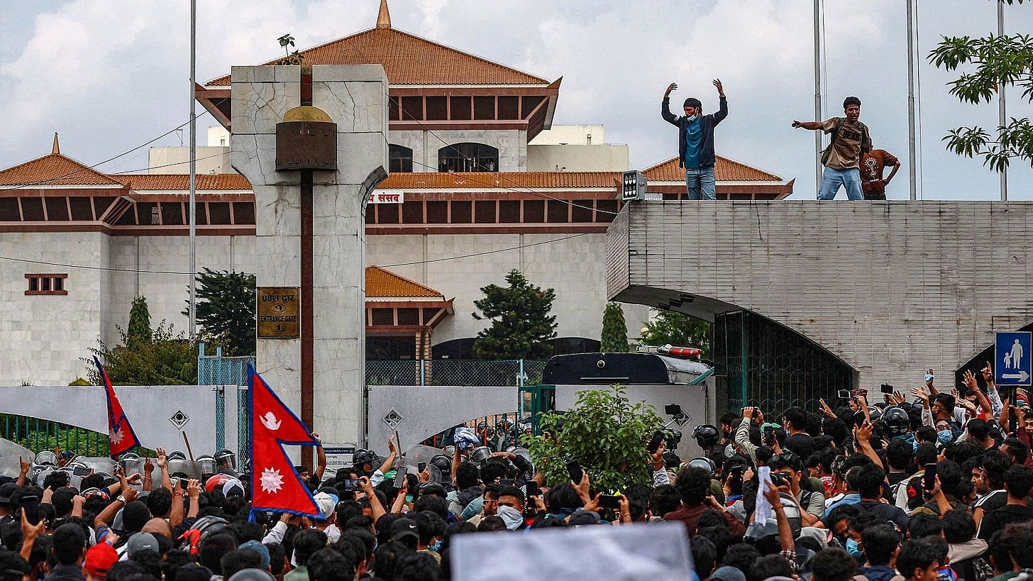Al menos 17 muertos y 80 heridos en Nepal durante protestas Al menos 17 muertos y 80 heridos en Nepal durante protestas