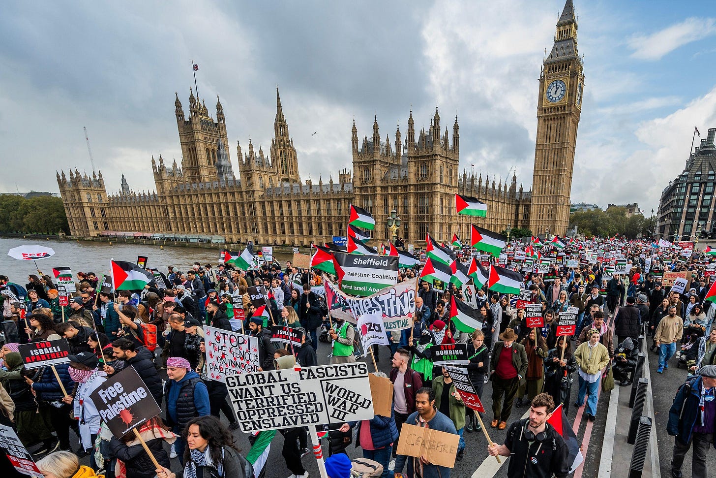 Support heroism' of terrorists pamphlet sold Palestine protest in London