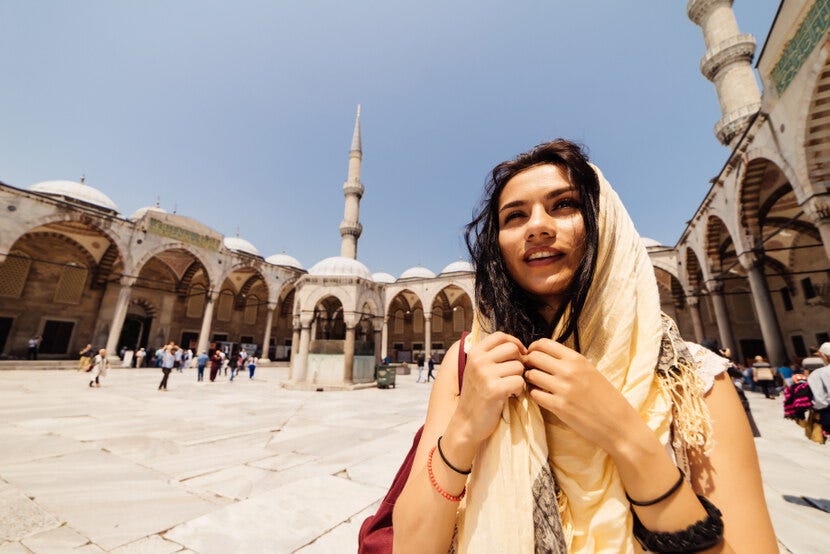 beautiful syrian women