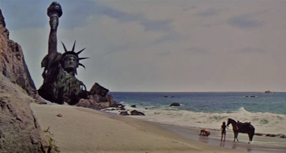 PLANET OF THE APES STATUE LIBERTY DIORAMA