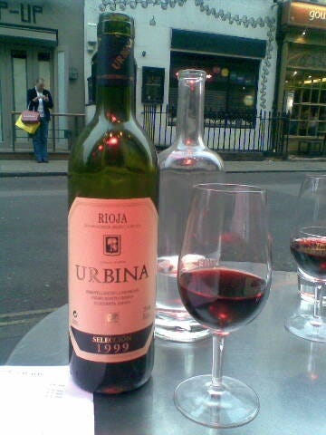 Urbina Seleccion 1999 (outside at Barrafina)