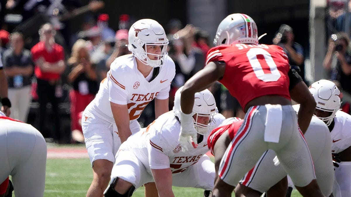 Texas-Ohio State: Arch Manning struggles as Buckeyes open season with win |  Fox News