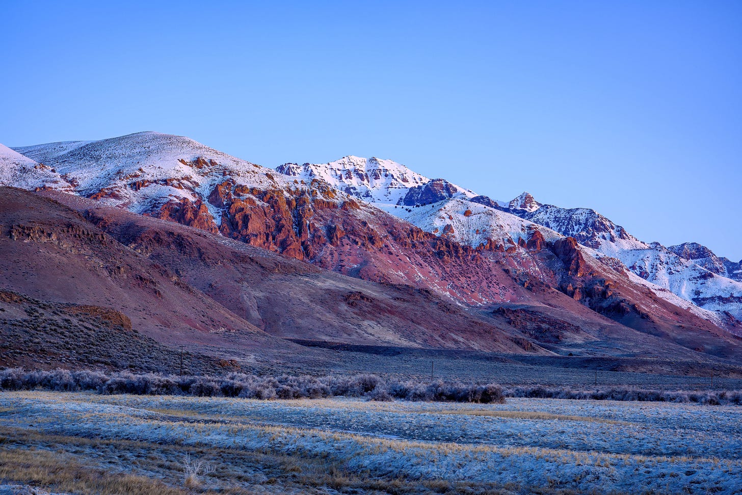 Steens Mountains from Alvord Desert Steens Mountains from Alvord Desert