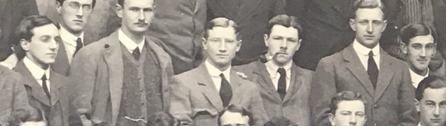 A group of men in suits

AI-generated content may be incorrect.