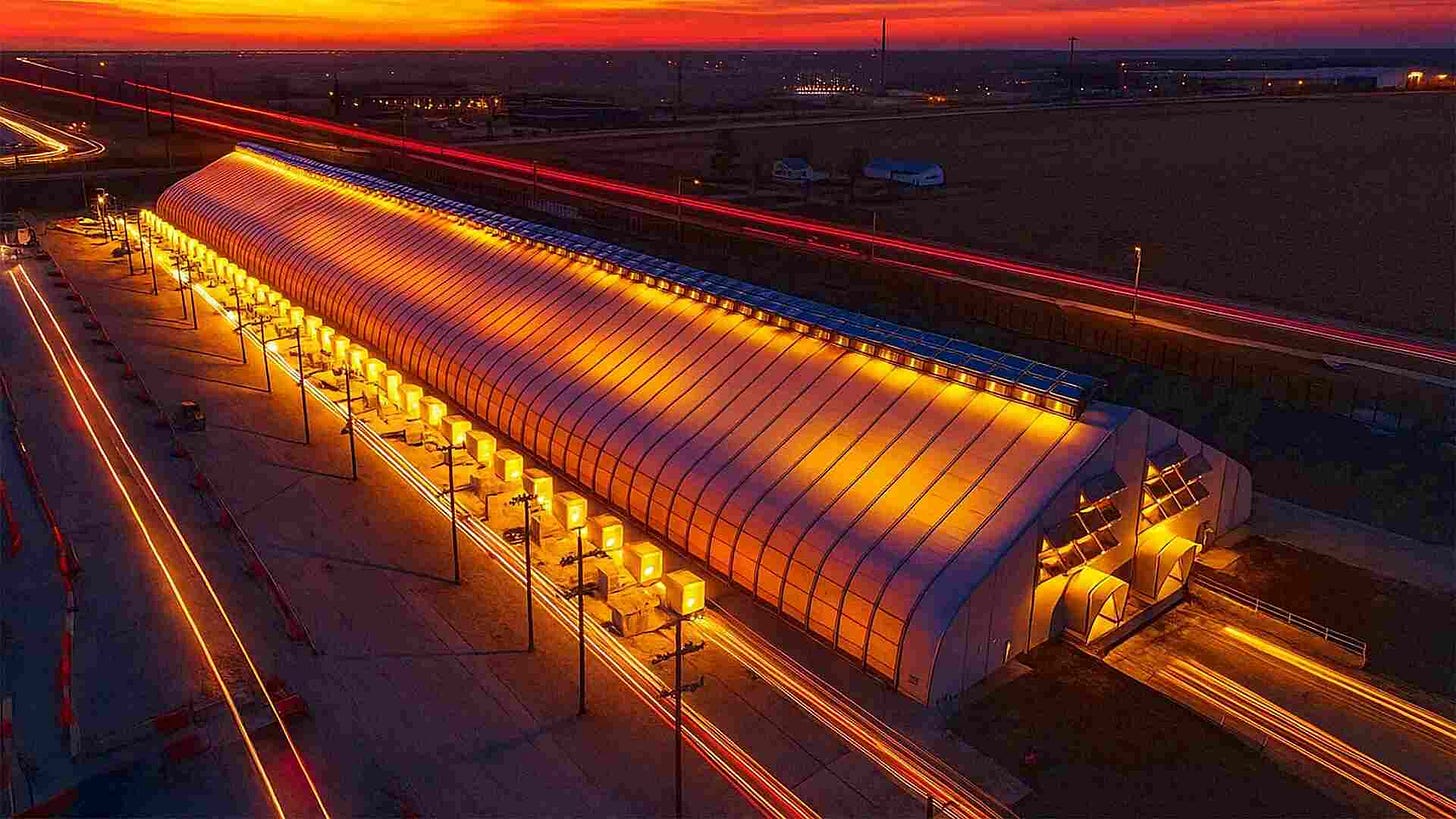 Meta is using tents to build its giant AI data centers - Fast Company  Middle East | The future of tech, business and innovation.