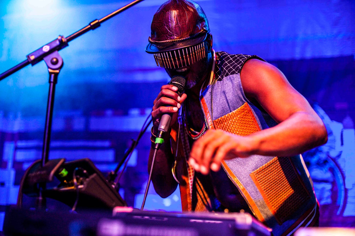Shabazz-Palaces-at-Neumos-8-1-14-12