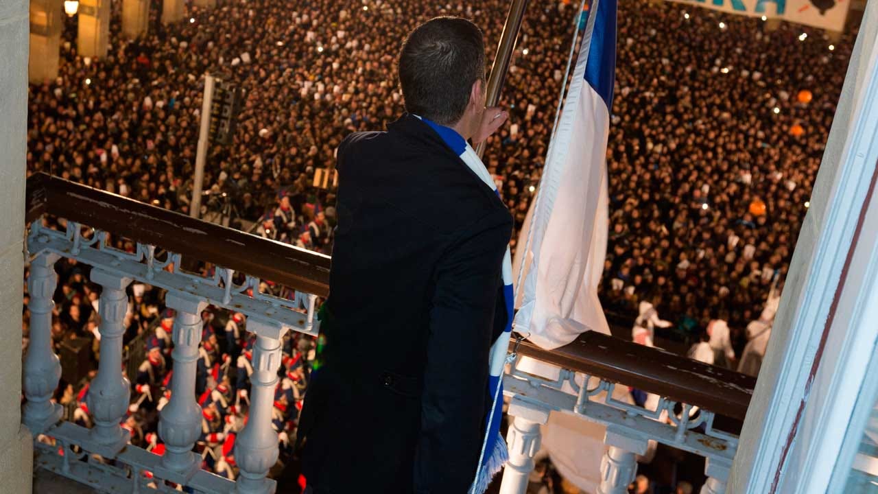 izada