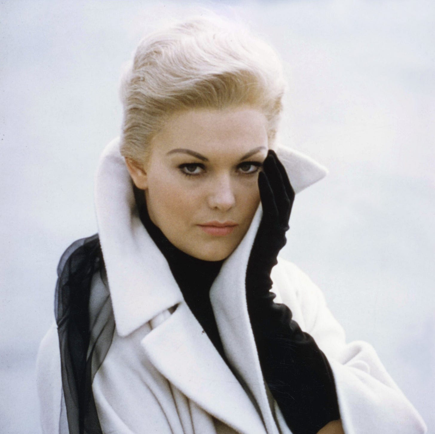 The Hard Hollywood Life of Kim Novak — 10th anniversary restoration — You  Must Remember This