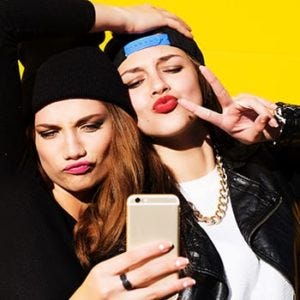 Selfie-ready girls Selfie-ready girls