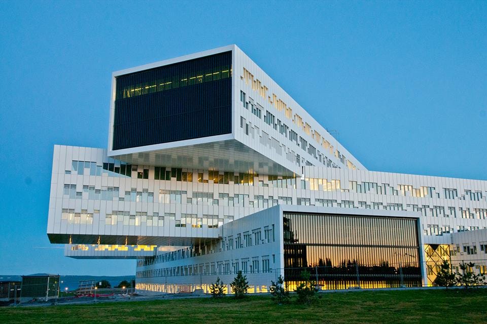 Il palazzo regionale ed internazionale di Equinor (precedentemente Statoil)