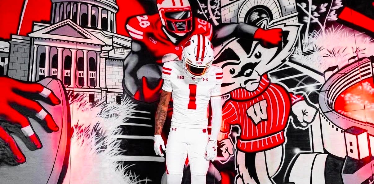 Wisconsin football recruit Tayshon Bardo poses for photos during his official visit to Madison. Wisconsin football recruit Tayshon Bardo poses for photos during his official visit to Madison.