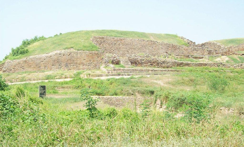 Harappan excavation site at Dholavira, one of two largest Harappan sites in India, 2007. Wikimedia Commons, Himalyan. Harappan excavation site at Dholavira, one of two largest Harappan sites in India, 2007. Wikimedia Commons, Himalyan.
