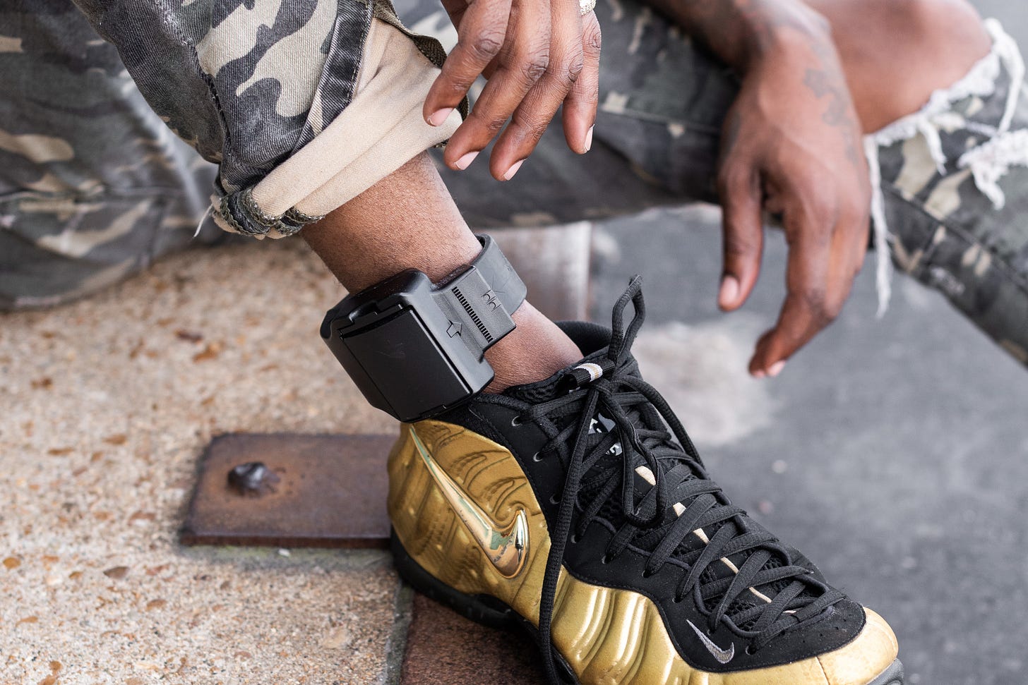 Digital Jail: How Electronic Monitoring Drives Defendants Into Debt — ProPublica Digital Jail: How Electronic Monitoring Drives Defendants Into Debt — ProPublica