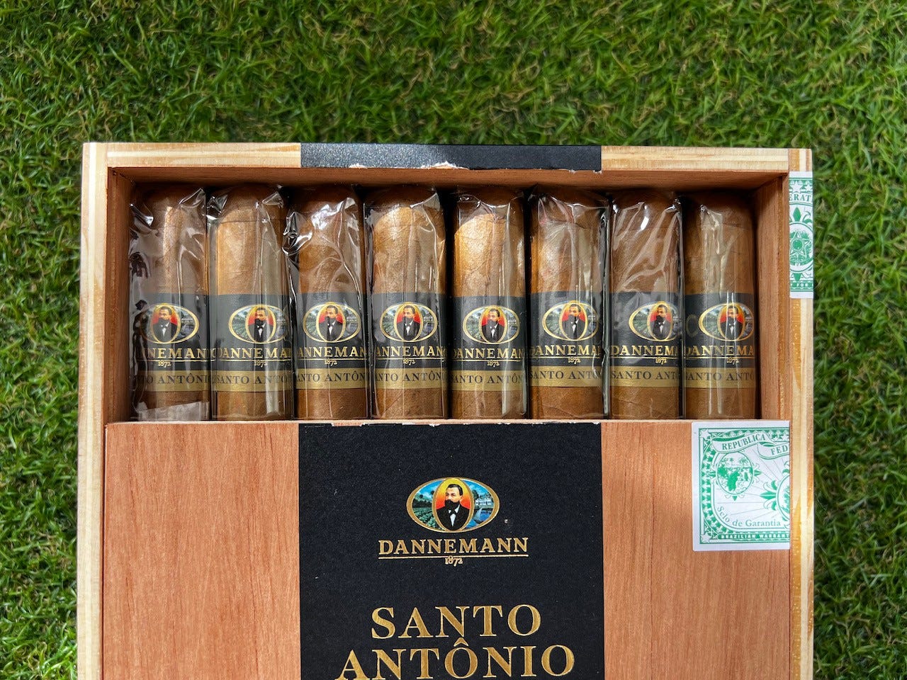 Charuto Dannemann Robusto Santo Antonio - Caixa com 24 - PipeSmoking360 -  Cachimbos e Charutos