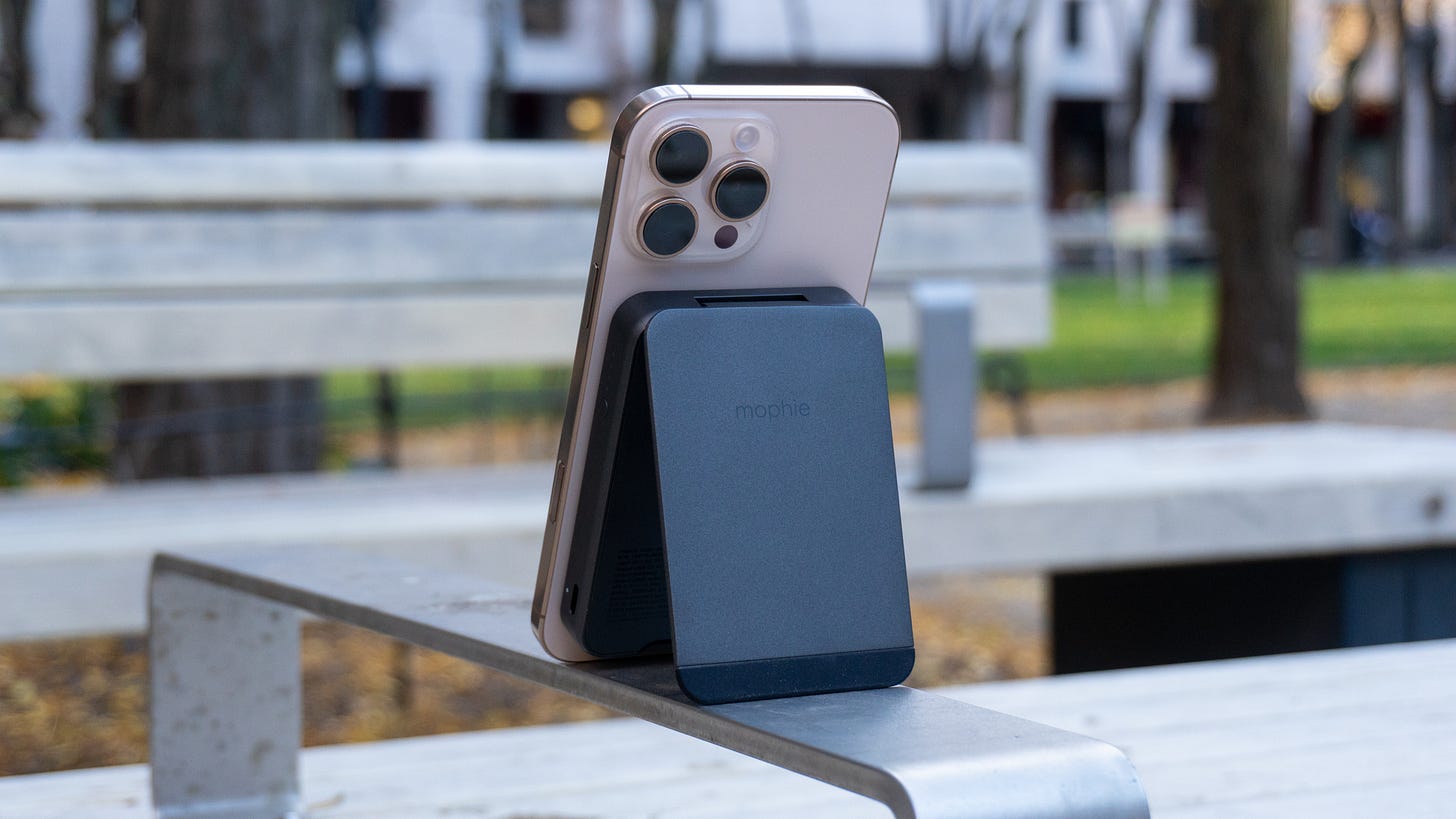 Mophie MagSafe Qi2 battery pack charger iPhone Mophie MagSafe Qi2 battery pack charger iPhone