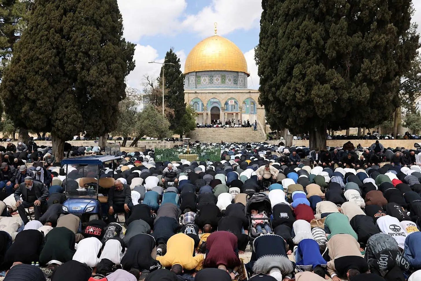 100,000 Muslims at Friday prayers on the Temple Mount, within the al-Aqsa Mosque compound, in East Jerusalem, 10 April 2026.