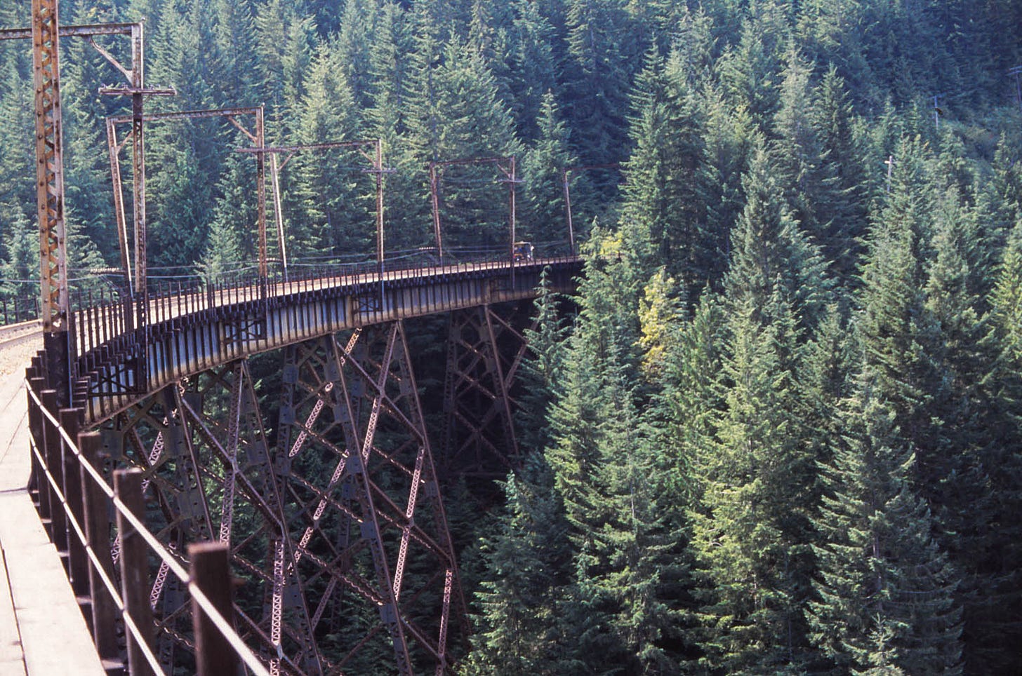 Snoqualmie Pass (Railroad): Tunnel, Map, History