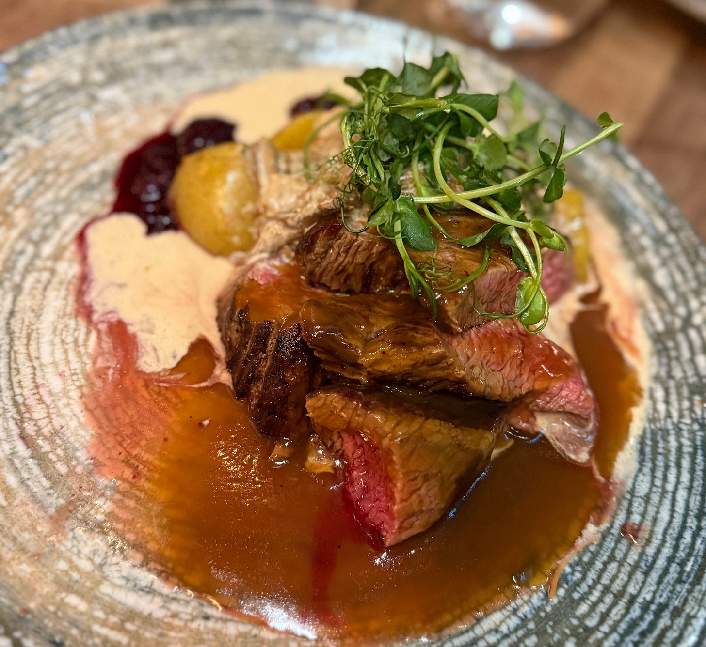 Tight Restaurant & Bar