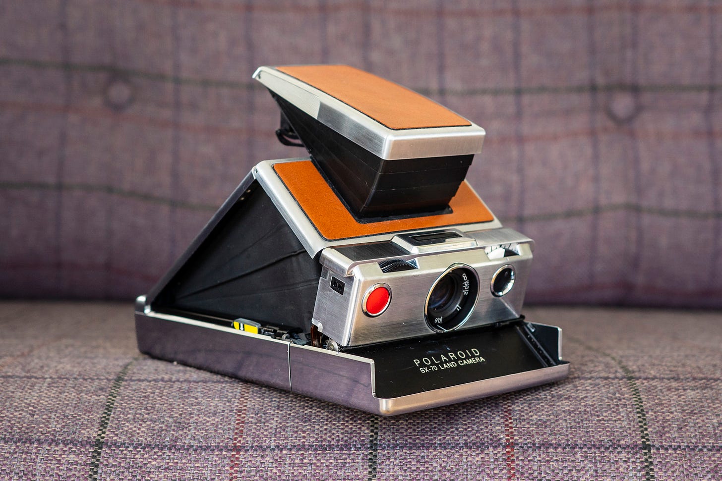 My classic Polaroid SX70 instant camera still rocks but today's film lets  it down | TechRadar