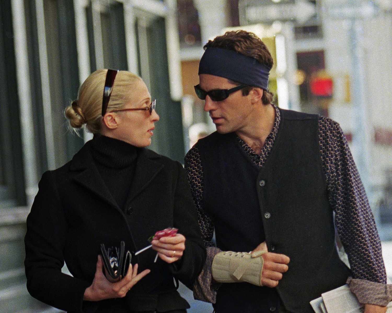 carolyn bessette kennedy smoking cigarettes The 90's girls CELEBRATE! The depiction of in the first episode of @lovestoryfx is all of us girls! Smoking, partying, sleeping with whoever we wanted and showing up to fight Absolutely NO smoking. Naturally beautiful