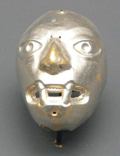 Mask made from platinum, Ecuador, La Tolita, c. 200 BC – 800 BC; Ethnological Museum, Berlin, Germany. Mask made from platinum, Ecuador, La Tolita, c. 200 BC – 800 BC; Ethnological Museum, Berlin, Germany.