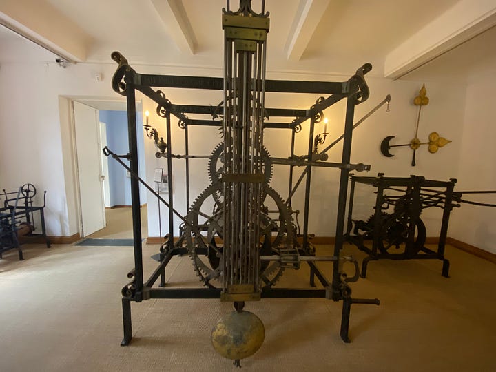 1. Feet 2. Creepy chairs 3. Fumer tue 4. Cool library 5. One good tureen deserves another 6. Clockworks 7. Original crowing mechanical cock and the face of the astrological clock