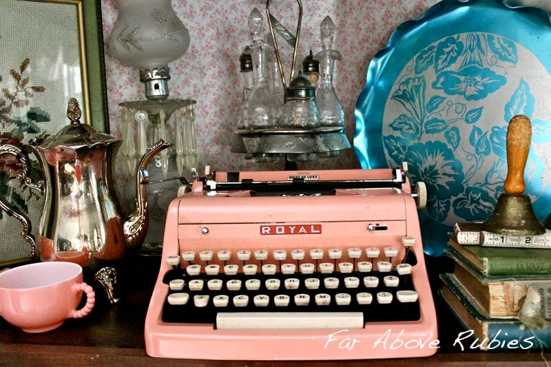 The pink typewriter - Whispering Pines Homestead