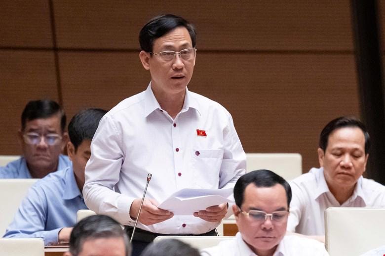 Đại biểu Mai Văn Hải, đoàn Thanh Hóa, góp ý kiến thảo luận. Đại biểu Mai Văn Hải, đoàn Thanh Hóa, góp ý kiến thảo luận.