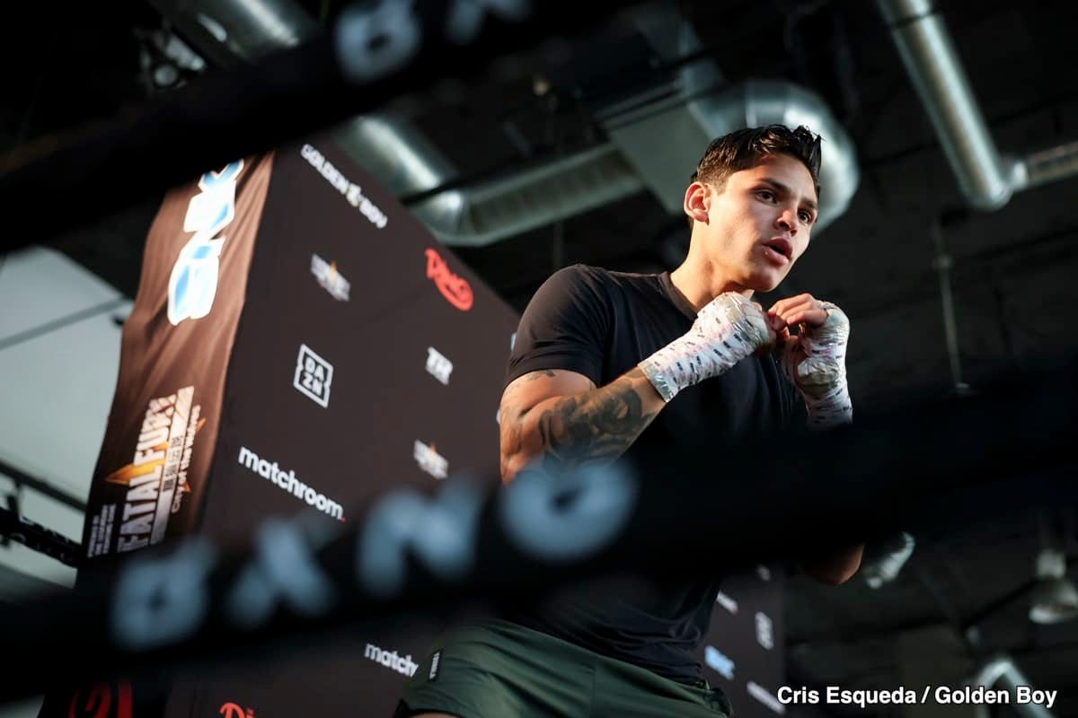 Image: "Calm Before the Storm? Oscar De La Hoya Sees Focused Ryan Garcia Delivering Early Knockout Against Reckless Rolando Romero